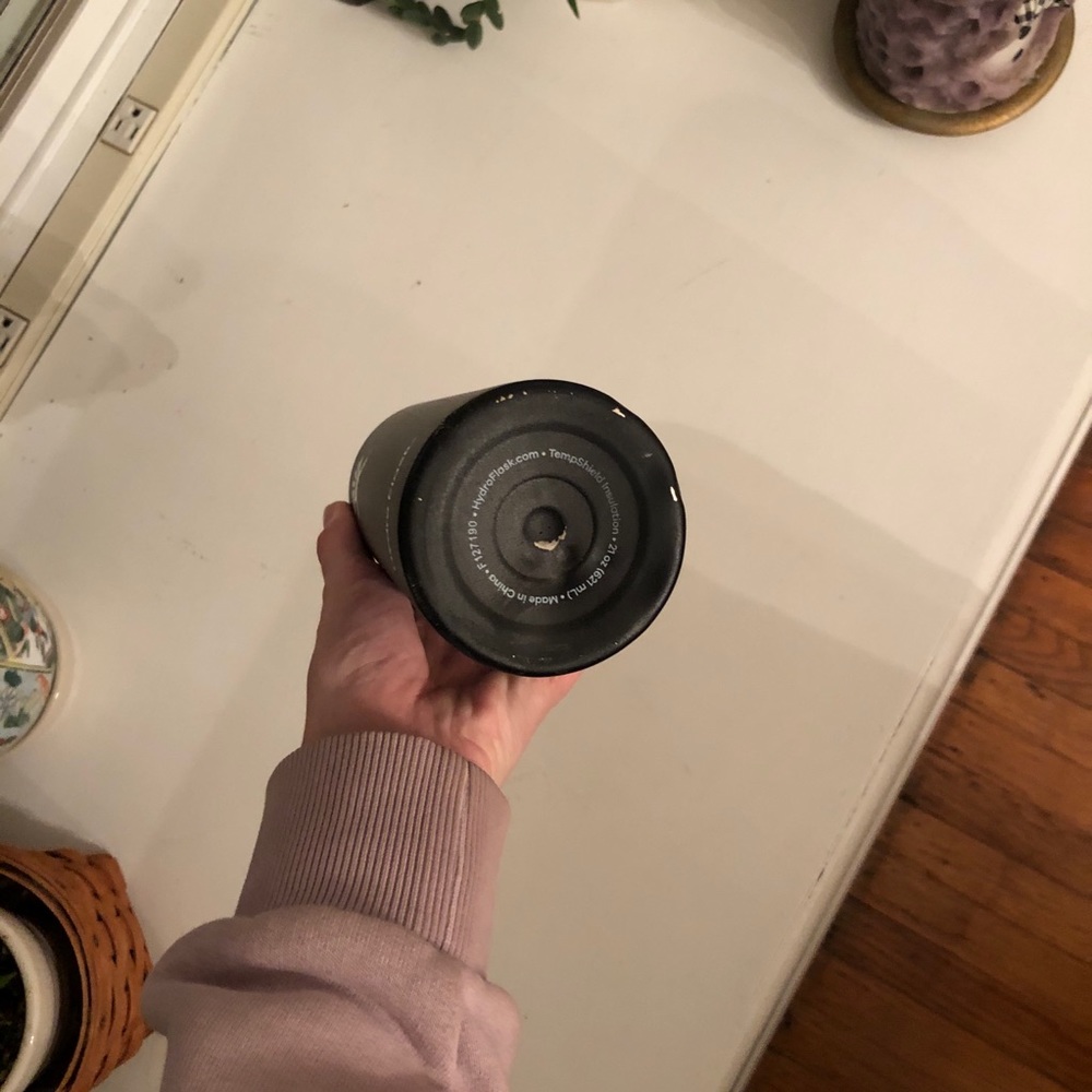 Hydro Flask - Picture 2 of 3